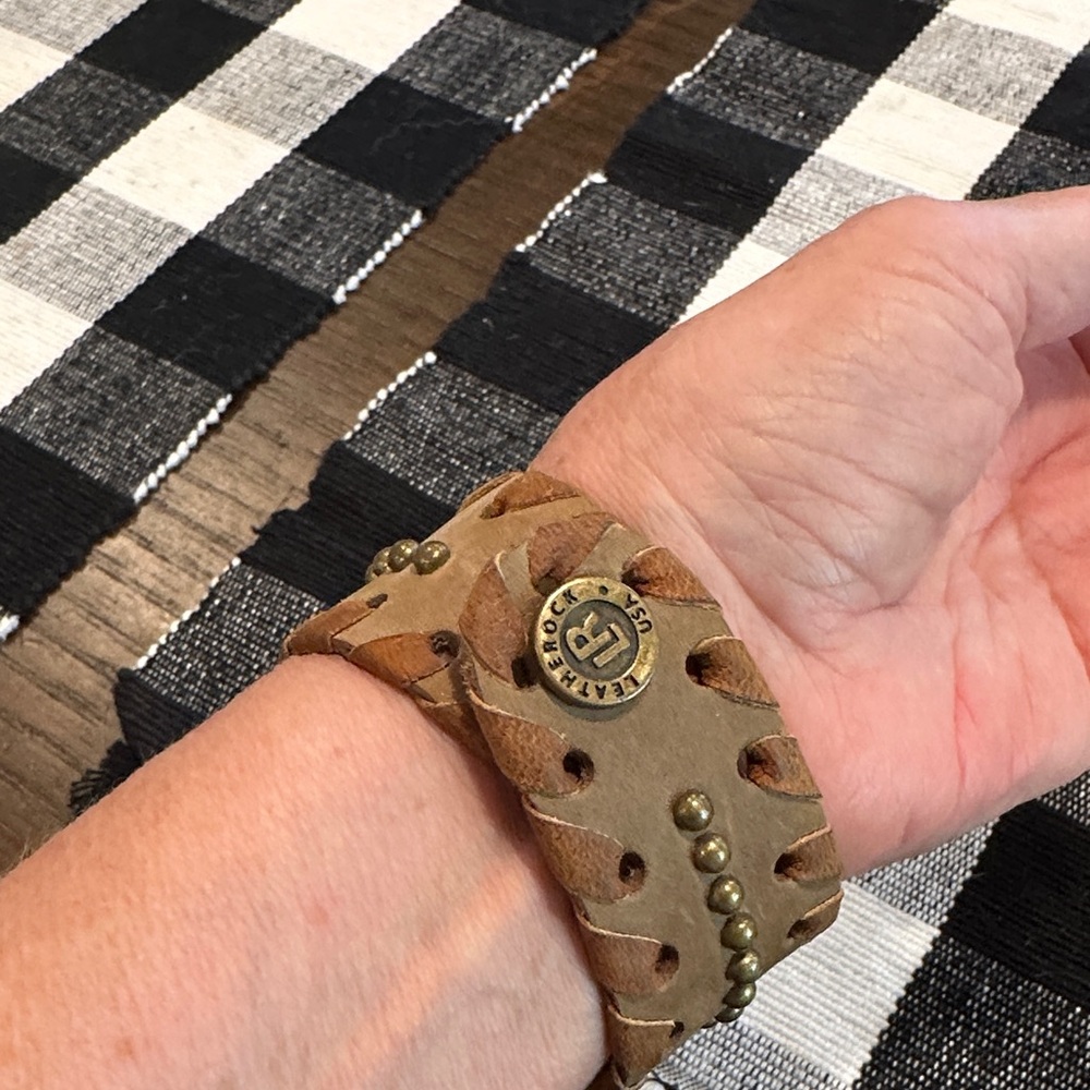 Lucky Brand Tan and Gold Bracelet - Picture 3 of 5